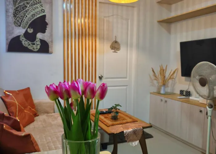 Cozy, Stylish Loft In Cebu Apartment *